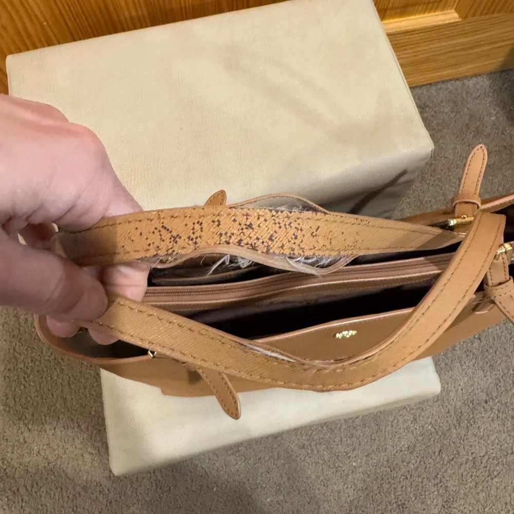 Tory Burch Caramel Leather Tote with Gold Logo - Picture 12 of 14
